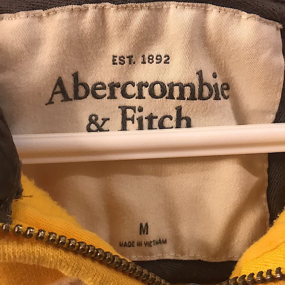 Abercrombie & Fitch Sweater - Picture 2 of 3